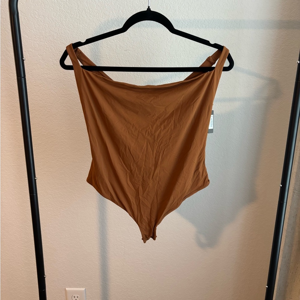 SKIMS Fits Everybody Square Neck Bodysuit